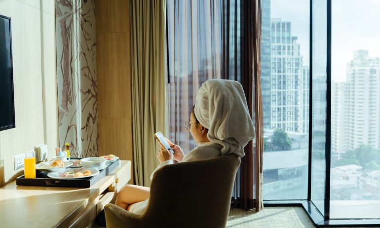 Tips To Save Money When Making Hotel Reservations